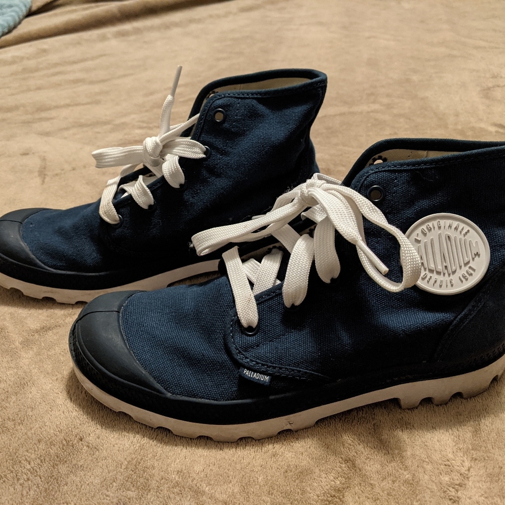 Palladium boots